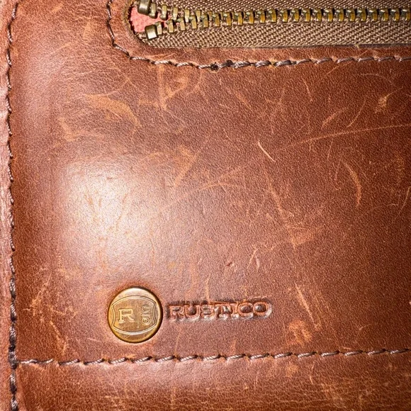 Classic Brown Leather Messenger Bag Set - Picture 6 of 11